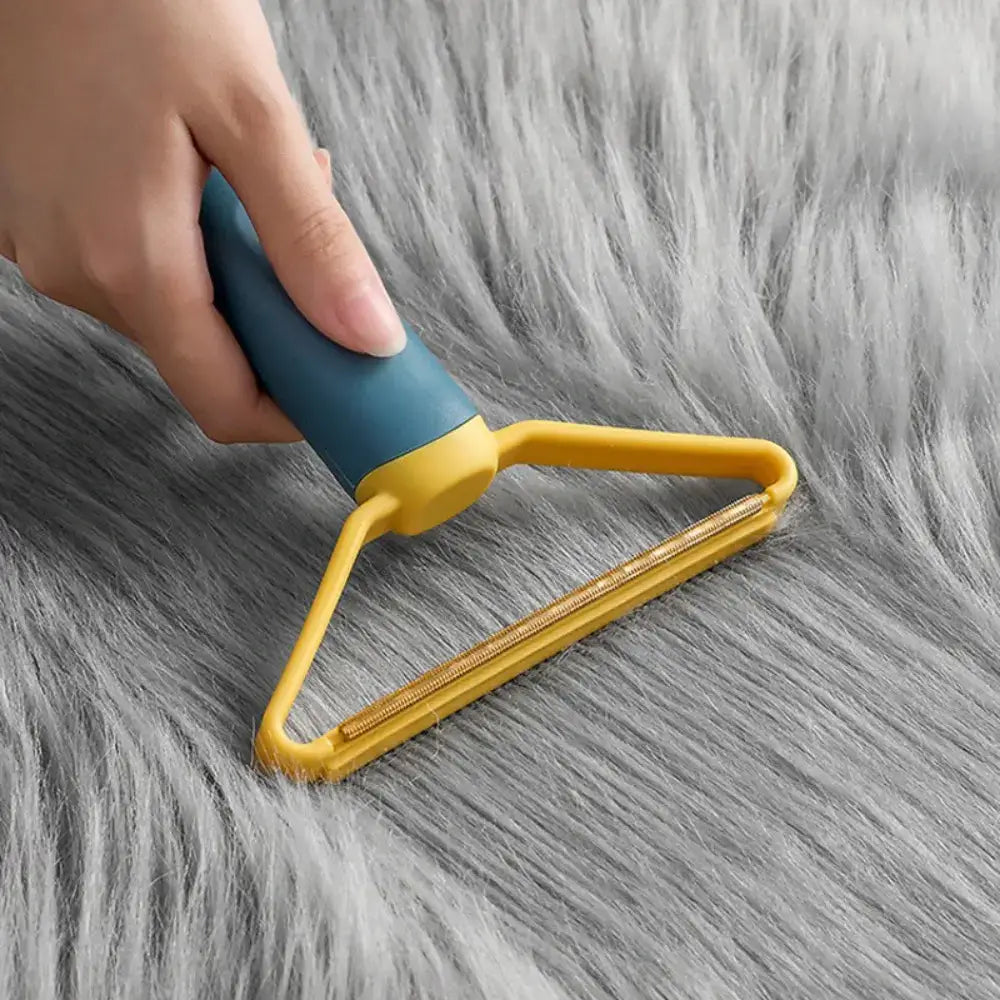 Lint Remover Brush for Clothes and Fabric Pills Removal