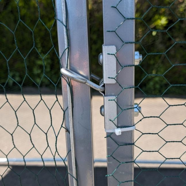 Chicken Run Coop - 64.5 sq ft 1.5 inch Wire Mesh 6.5x9.8x7.4 ft - Galvanized Steel