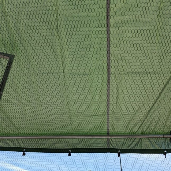 Chicken Run Coop - 64.5 sq ft 1.5 inch Wire Mesh 6.5x9.8x7.4 ft - Galvanized Steel