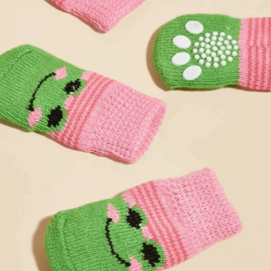 Dog Socks with Frog Design Non Slip Pet Socks for Small and Large Dogs